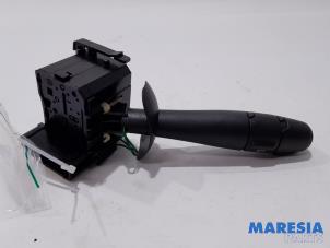 Used Indicator switch Renault Espace (JK) 2.0 16V Turbo Price € 35,00 Margin scheme offered by Maresia Parts