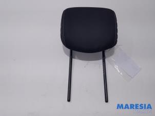 Used Headrest Renault Clio IV (5R) 0.9 Energy TCE 90 12V Price € 35,00 Margin scheme offered by Maresia Parts
