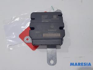 Used Airbag Module Renault Clio IV (5R) 0.9 Energy TCE 90 12V Price € 120,75 Margin scheme offered by Maresia Parts