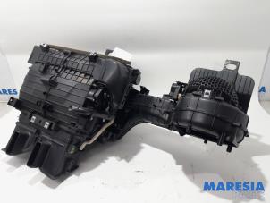 Used Heater housing Peugeot 3008 I (0U/HU) 1.6 16V THP 155 Price € 190,00 Margin scheme offered by Maresia Parts