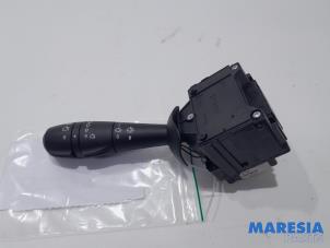 Used Wiper switch Renault Clio IV (5R) 0.9 Energy TCE 90 12V Price € 40,00 Margin scheme offered by Maresia Parts