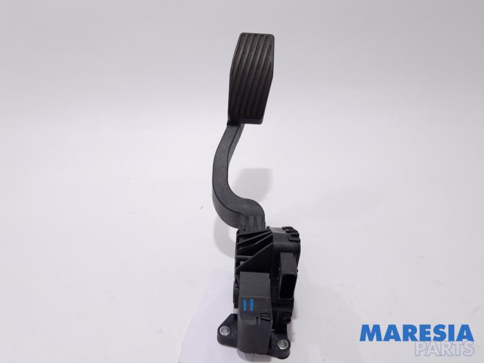 Begagnade Gaspedalsensor Fiat Punto Evo (199) 1.3 JTD Multijet Start&Stop 16V Euro 4 Pris € 15,00 Marginaltabell erbjuds av Maresia Parts