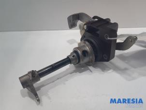 Used Gearbox mechanism Renault Clio IV (5R) 0.9 Energy TCE 90 12V Price € 25,00 Margin scheme offered by Maresia Parts