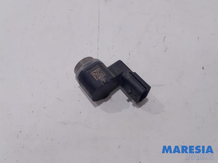 Gebrauchte PDC Sensor Renault Trafic (1FL/2FL/3FL/4FL) 1.6 dCi 95 Preis € 48,40 Mit Mehrwertsteuer angeboten von Maresia Parts