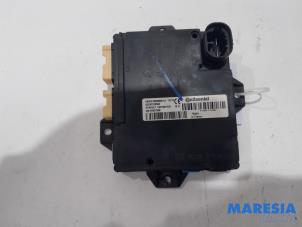 Used Central door locking module Renault Trafic (1FL/2FL/3FL/4FL) 1.6 dCi 95 Price € 102,85 Inclusive VAT offered by Maresia Parts