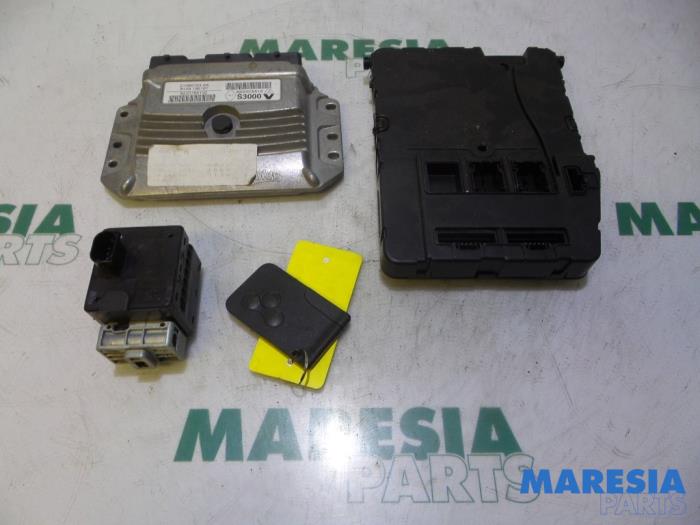 Used Engine management computer Renault Megane II CC (EM) 1.6 16V Price € 324,99 Margin scheme offered by Maresia Parts