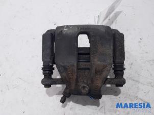 Used Front brake calliper, left Renault Captur (2R) 0.9 Energy TCE 12V Price € 25,00 Margin scheme offered by Maresia Parts