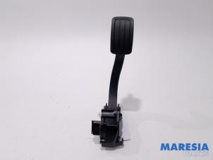 Used Accelerator pedal Peugeot Expert (VA/VB/VE/VF/VY) 2.0 Blue HDi 120 16V Price € 22,99 Inclusive VAT offered by Maresia Parts