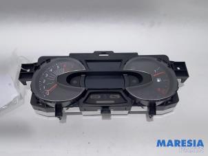 Used Instrument panel Renault Captur (2R) 0.9 Energy TCE 12V Price € 183,75 Margin scheme offered by Maresia Parts
