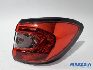 Used Taillight, right Renault Captur (2R) 0.9 Energy TCE 12V Price € 35,00 Margin scheme offered by Maresia Parts