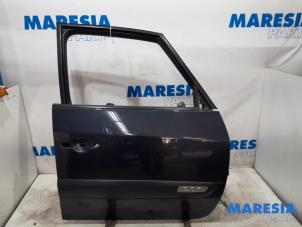 Używane Drzwi prawe przednie wersja 4-drzwiowa Renault Espace (JK) 2.0 Turbo 16V Grand Espace Cena € 90,00 Procedura marży oferowane przez Maresia Parts