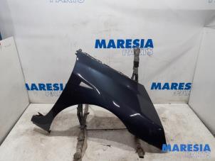 Used Front wing, right Renault Espace (JK) 2.0 Turbo 16V Grand Espace Price € 75,00 Margin scheme offered by Maresia Parts