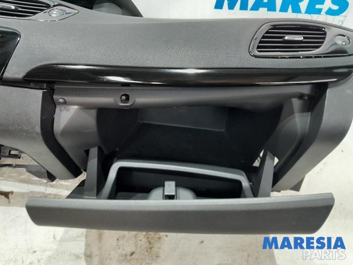 Airbag set + dashboard z Renault Scénic III (JZ) 1.5 dCi 110 2014