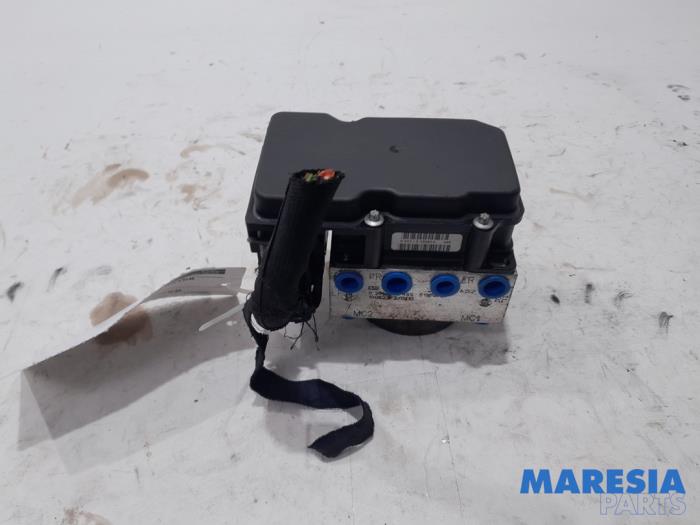 Begagnade ABS-pump Fiat Punto Evo (199) 1.3 JTD Multijet Start&Stop 16V Euro 4 Pris € 157,50 Marginaltabell erbjuds av Maresia Parts
