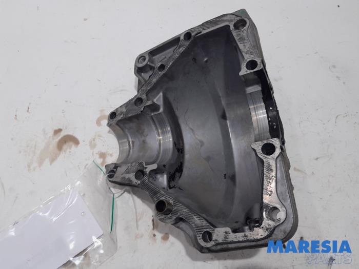 Usagé Différentiel couvercle Citroen C4 Picasso (3D/3E) 1.6 e-Hdi, BlueHDi 115 Prix € 50,00 Règlement à la marge proposé par Maresia Parts