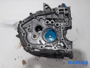 Used Gearbox casing Citroen C4 Picasso (3D/3E) 1.6 e-Hdi, BlueHDi 115 Price € 75,00 Margin scheme offered by Maresia Parts
