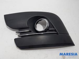 Used Front bumper, right-side component Peugeot 3008 I (0U/HU) 1.6 16V THP 155 Price € 50,00 Margin scheme offered by Maresia Parts