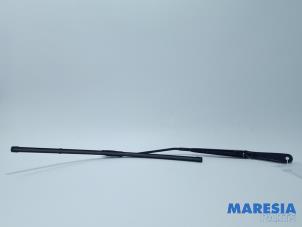 Used Front wiper arm Peugeot Expert (VA/VB/VE/VF/VY) 2.0 Blue HDi 120 16V Price € 24,20 Inclusive VAT offered by Maresia Parts