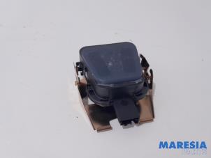 Used Rain sensor Peugeot 508 SW (8E/8U) 2.0 BlueHDi 180 16V Price € 25,00 Margin scheme offered by Maresia Parts