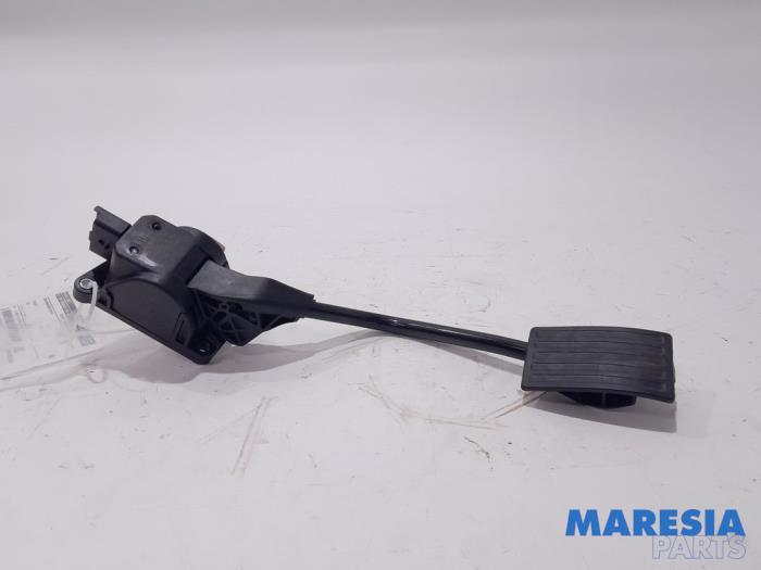 Begagnade Gaspedalsensor Peugeot 508 SW (8E/8U) 2.0 BlueHDi 180 16V Pris € 35,00 Marginaltabell erbjuds av Maresia Parts