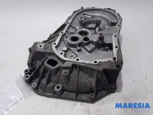 Used Gearbox casing Renault Clio IV (5R) 0.9 Energy TCE 90 12V Price € 50,00 Margin scheme offered by Maresia Parts