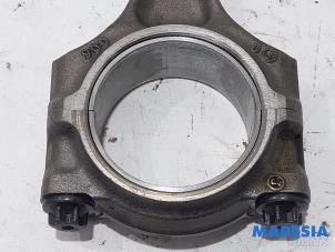 Used Connecting rod Peugeot 307 CC (3B) 2.0 16V Price € 25,00 Margin scheme offered by Maresia Parts