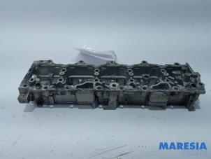 Used Camshaft housing Peugeot 308 SW (L4/L9/LC/LJ/LR) 1.6 BlueHDi 120 Price € 131,00 Margin scheme offered by Maresia Parts