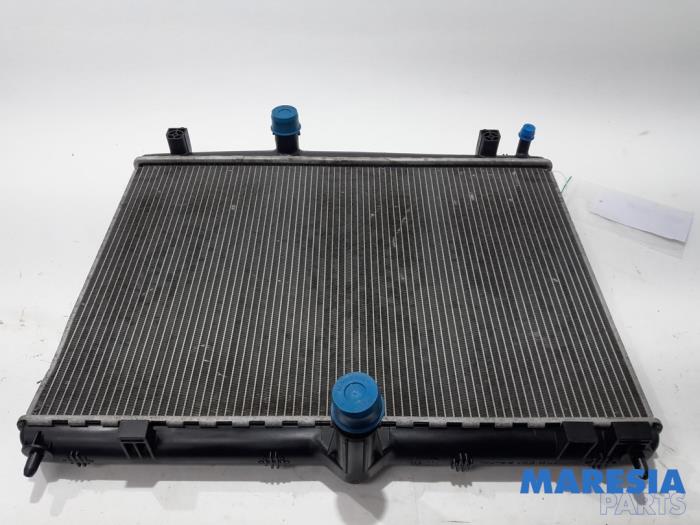 Usagé Radiateur Peugeot 508 SW (8E/8U) 2.0 BlueHDi 180 16V Prix € 50,00 Règlement à la marge proposé par Maresia Parts