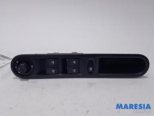 Used Multi-functional window switch Renault Espace (JK) 2.0 Turbo 16V Grand Espace Price € 50,00 Margin scheme offered by Maresia Parts