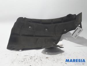 Used Wheel arch liner Renault Scénic III (JZ) 1.5 dCi 110 Price € 20,00 Margin scheme offered by Maresia Parts