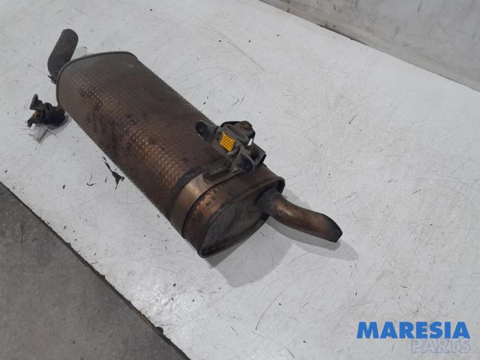 Auspuff Enddämpfer van een Peugeot 208 I (CA/CC/CK/CL) 1.4 16V 2013
