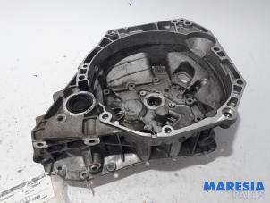 Used Gearbox casing Renault Clio IV Estate/Grandtour (7R) 0.9 Energy TCE 12V Price € 50,00 Margin scheme offered by Maresia Parts