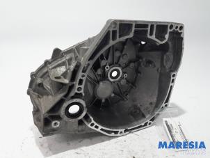 Used Gearbox casing Renault Megane IV (RFBB) 1.2 Energy TCE 130 Price € 80,00 Margin scheme offered by Maresia Parts