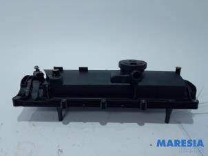 Used Rocker cover Renault Megane III Grandtour (KZ) 1.5 dCi 110 Price € 39,00 Margin scheme offered by Maresia Parts