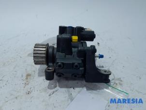 Used Mechanical fuel pump Renault Megane III Grandtour (KZ) 1.5 dCi 110 Price € 85,00 Margin scheme offered by Maresia Parts