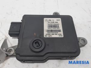 Usados Ordenador de caja automática Peugeot 508 SW (8E/8U) 2.0 BlueHDi 180 16V Precio € 160,00 Norma de margen ofrecido por Maresia Parts