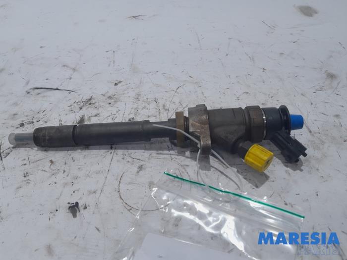 Usagé Injecteurs Peugeot Partner Tepee (7A/B/C/D/E/F/G/J/P/S) 1.6 HDiF 90 16V Phase 1 Prix € 90,75 Prix TTC proposé par Maresia Parts