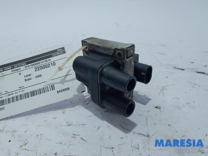 Used Ignition coil Fiat Panda (169) 1.2 Fire Price € 10,00 Margin scheme offered by Maresia Parts