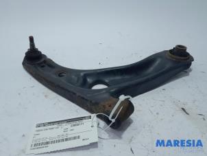 Used Front lower wishbone, right Citroen C1 1.0 12V Price € 25,00 Margin scheme offered by Maresia Parts