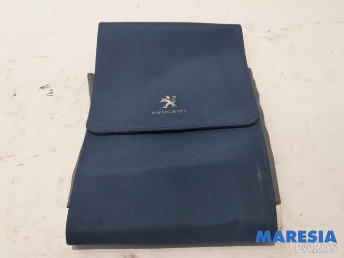 Używane Instrukcja Peugeot 208 I (CA/CC/CK/CL) 1.4 16V Cena € 25,00 Procedura marży oferowane przez Maresia Parts