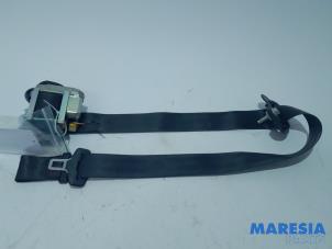 Used Front seatbelt, left Peugeot 208 I (CA/CC/CK/CL) 1.4 16V Price € 147,00 Margin scheme offered by Maresia Parts
