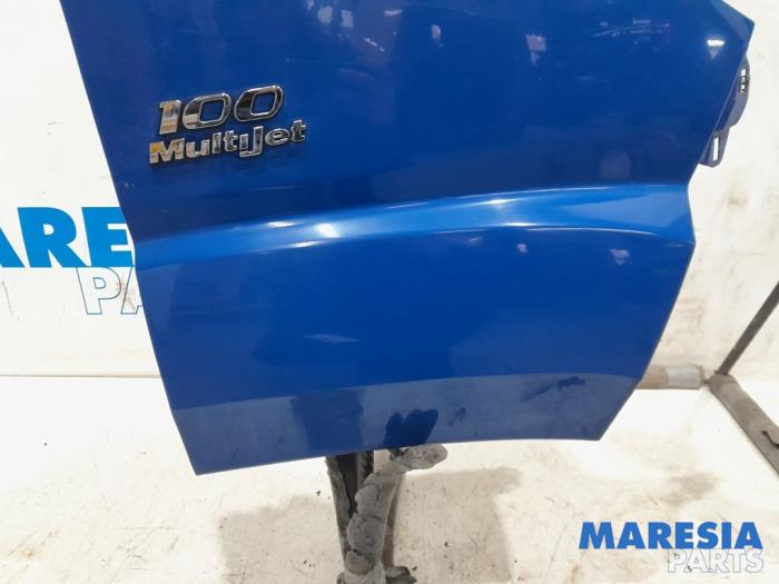 Front wing, right from a Fiat Ducato (250) 2.2 D 100 Multijet Euro 4 2011