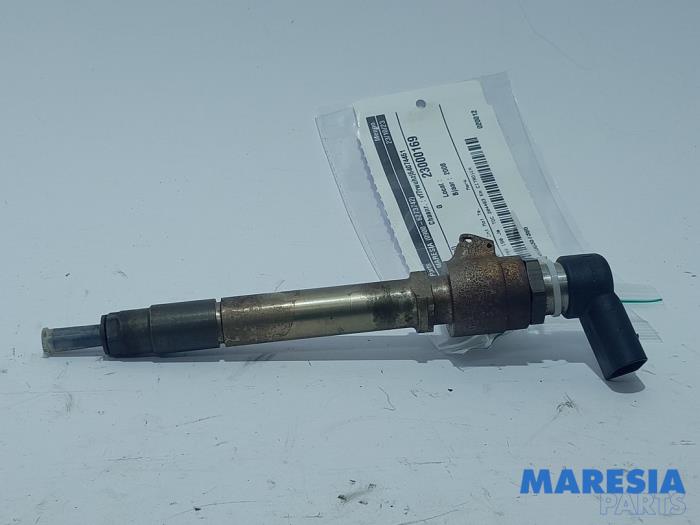 Usagé Injecteurs Citroen C5 III Tourer (RW) 2.7 HDiF V6 24V Autom. Prix € 105,00 Règlement à la marge proposé par Maresia Parts