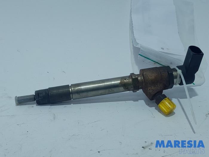 Usagé Injecteurs Citroen C5 III Tourer (RW) 2.7 HDiF V6 24V Autom. Prix € 105,00 Règlement à la marge proposé par Maresia Parts
