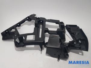 Used Rear bumper bracket, right Peugeot 508 SW (8E/8U) 2.0 BlueHDi 180 16V Price € 35,00 Margin scheme offered by Maresia Parts