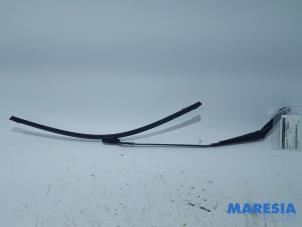 Used Front wiper arm Peugeot 508 SW (8E/8U) 2.0 BlueHDi 180 16V Price € 20,00 Margin scheme offered by Maresia Parts