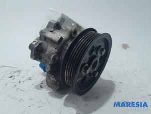 Usagé Pompe de direction Citroen C5 III Tourer (RW) 2.7 HDiF V6 24V Autom. Prix € 50,00 Règlement à la marge proposé par Maresia Parts