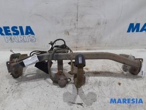 Used Towbar Citroen C4 Berline (NC) 1.6 16V VTi Price € 130,00 Margin scheme offered by Maresia Parts