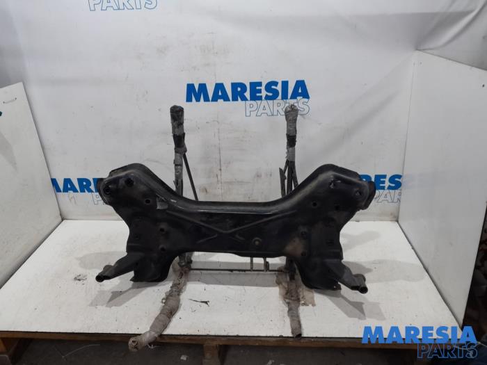 Begagnade Underram Fiat Ducato (250) 2.2 D 100 Multijet Euro 4 Pris € 143,99 Inklusive moms erbjuds av Maresia Parts