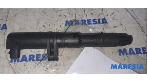 Used Pen ignition coil Renault Megane II CC (EM) 1.6 16V Price € 10,00 Margin scheme offered by Maresia Parts